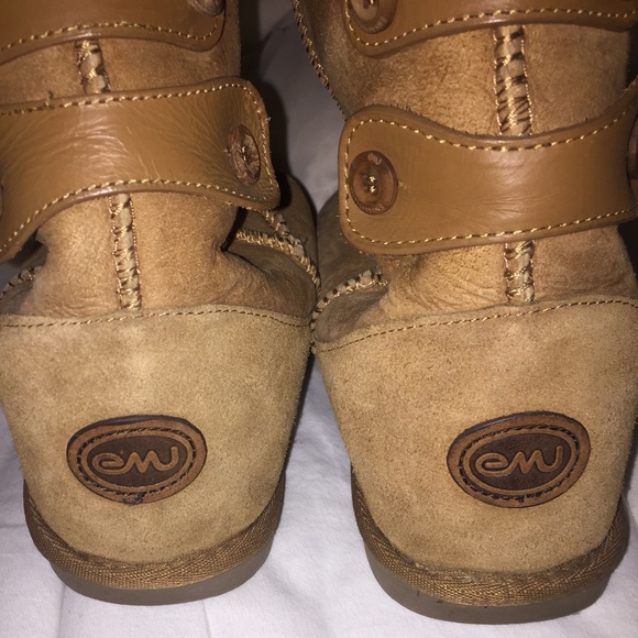 Emu Boots - Picture 3 of 4